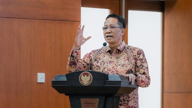 Menteri Supratman Menolak Anggapan UU Polri Berisi Kepentingan Politik