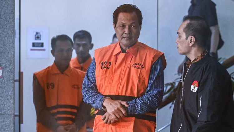 Bupati Muara Enim Tersangka Suap Penerima dan Pemberi