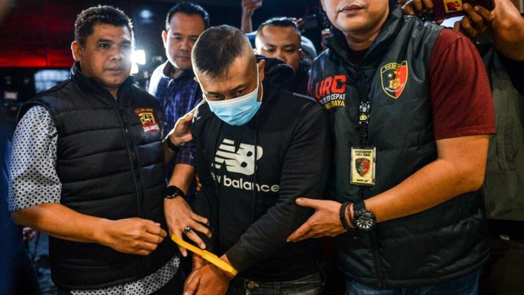 DPR Mendesak Taufik Hidayat Dikenakan Pasal Berlapis dan Hukuman Kebiri