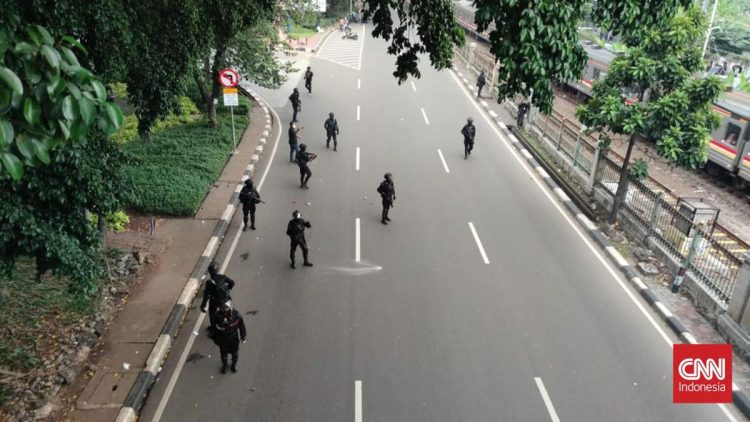 Polisi Kerahkan Intel untuk Mengalihkan Aksi Demonstrasi Mahasiswa di Bundaran HI