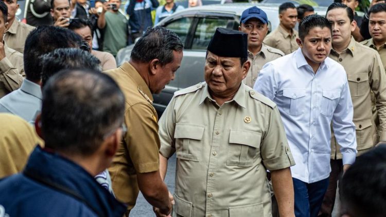 Prabowo Instruksikan Teddy Telusuri Gedung Negara untuk Mendirikan Sekolah Rakyat