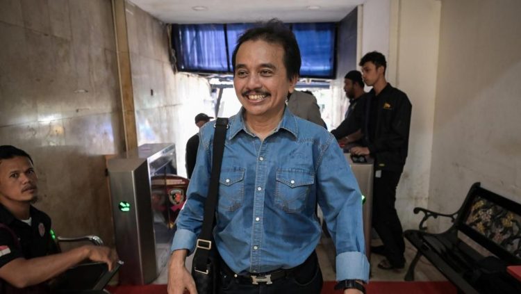 Kuasa Hukum Jokowi Minta Roy Suryo Bersikap Gentleman di Persidangan