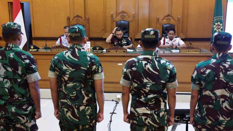 Penyiram Air Keras Divonis Bersalah, 2 TNI Dipecat