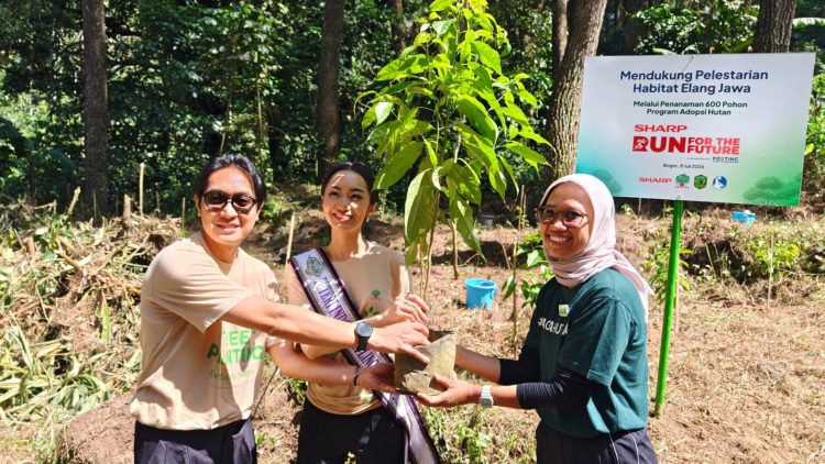 Tanam 600 Pohon untuk Pulihkan Habitat Elang Jawa di Bogor