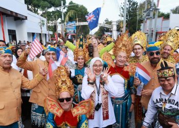 Wisatawan Mancanegara Tampil di Banyuwangi Ethno Carnival 2026, Ruang Interaksi Budaya Dunia