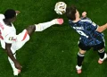 Hujan Tekel dan Tanpa Gol di Babak Pertama Inggris Lawan Argentina