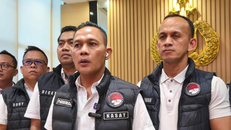 Kasat Narkoba Tangsel Mendapat Penghargaan Sebelum Penangkapan