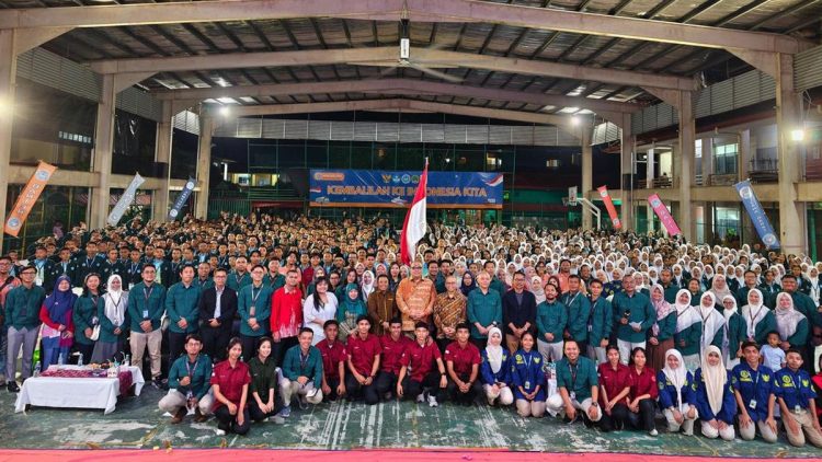 735 Anak Pekerja Migran Indonesia di Malaysia Melanjutkan SMA di Indonesia