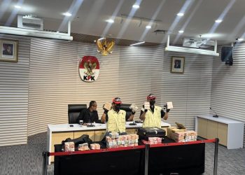 Kolusi Anggota Polri di KPK dan Ayahnya Memeras Bupati Pemalang