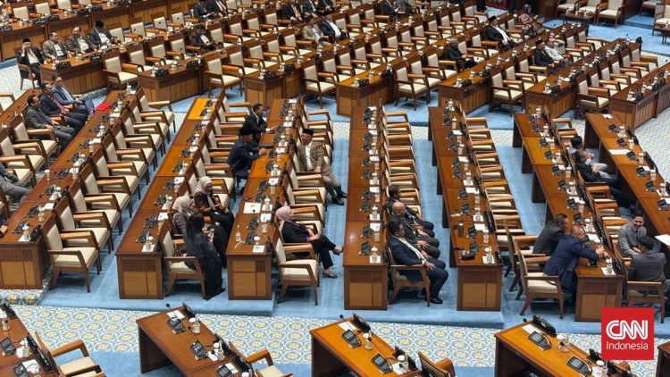 DPR Panggil Kemendiktisaintek Mengenai Pendirian URI