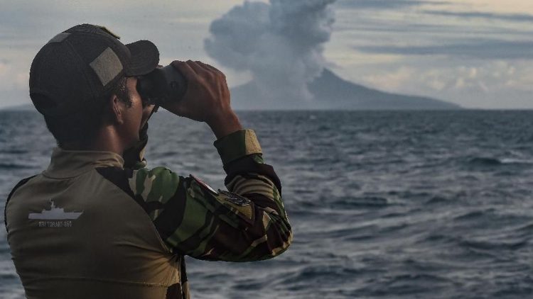 Kondisi Anak Krakatau Setelah Erupsi Beruntun pada Jumat Lalu