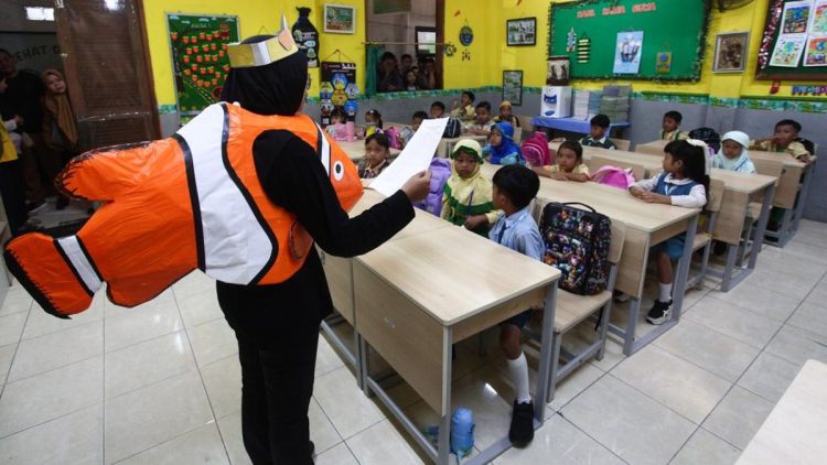 Biaya Pendidikan Rp18 Juta per Siswa Lebih Tinggi dari Dana BOS
