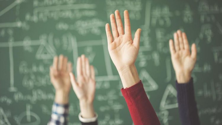 DPR Minta Evaluasi Penuh Terkait Rencana Penghapusan SPP SMA/SMK di Jabar