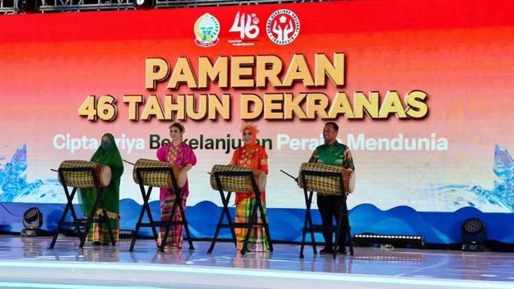 Tri Tito Hadiri Acara Syukuran 46 Tahun Dekranas Bersama Istri Wapres