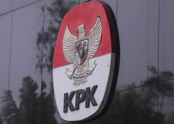 Bupati dan Sekda Kuansing Menyerahkan Diri ke KPK