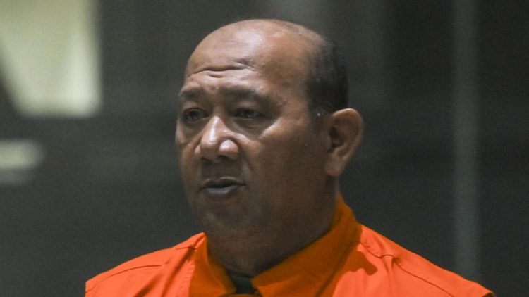 Kecam Korupsi Seragam Sekolah yang Menyebabkan Masalah bagi Bupati Langkat
