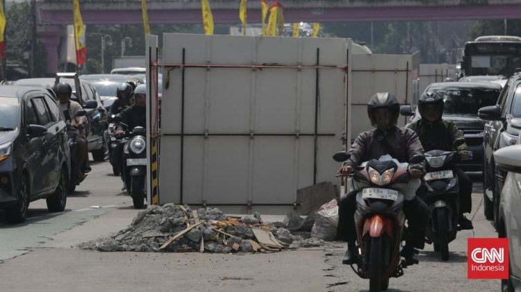 Tiga Pekerja Meninggal di Gorong-gorong Jakarta Timur Saat Membersihkan Sumur Bor