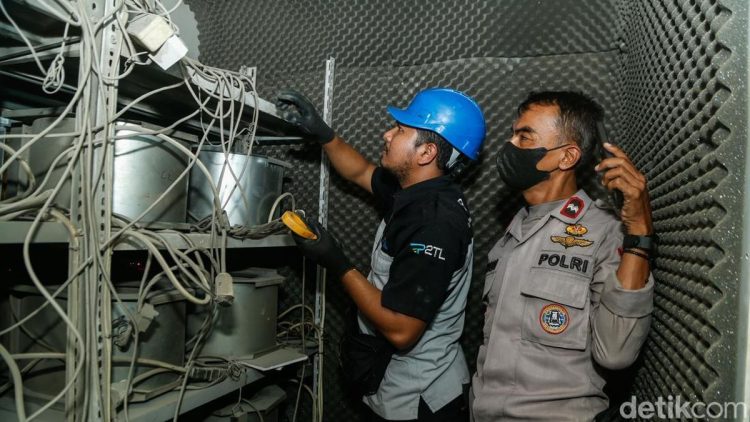 Ruko di Bekasi Curi Listrik Diduga untuk Tambang Bitcoin Viral