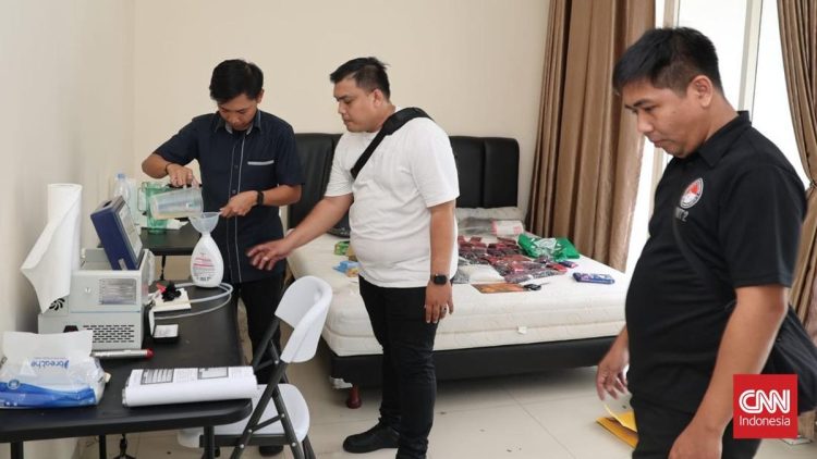 Polisi Sebutkan Home Industry Etomidate di PIK dengan Penangkapan WN Singapura