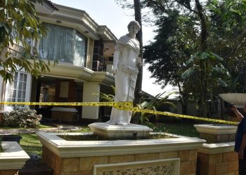 Polisi Verifikasi Keaslian Emas 74 Kg yang Disita di Sentul