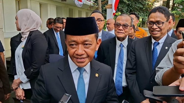 PLTS 100 GW Efisien untuk APBN, Pengurangan Impor Solar Diharapkan