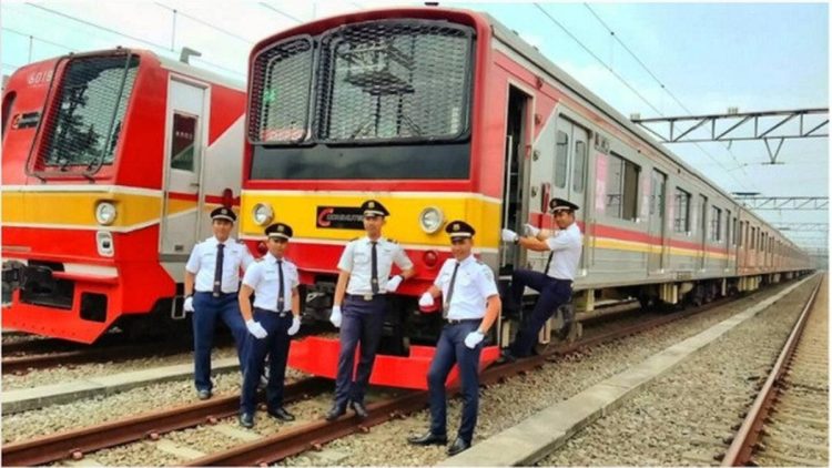 Jejak Sejarah dan Perjalanan Masinis di Indonesia