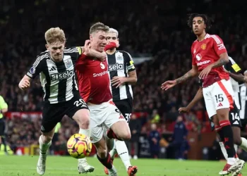 Tiga Pilihan Pengganti Lewis Hall untuk Manchester United