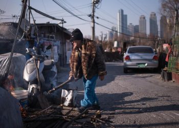 Lansia di Korea Selatan Pilih Bekerja karena Tunjangan Pensiun Tak Cukup untuk Hidup
