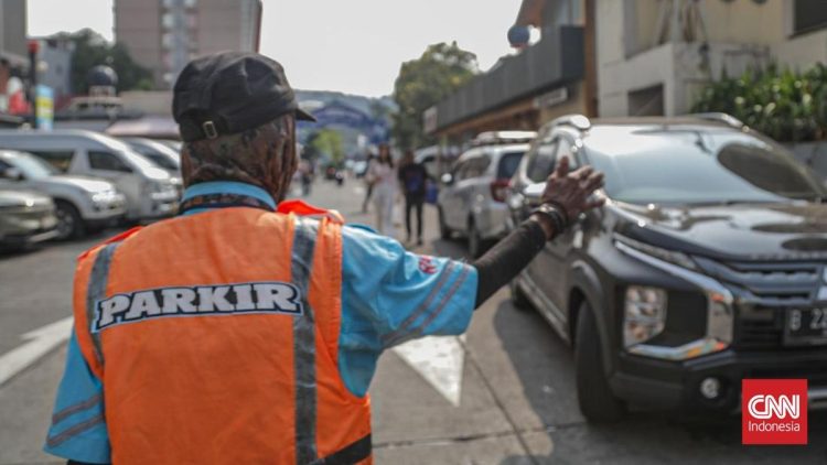 Aktivitas Parkir di Tengah Masalah Tarif Baru