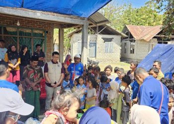 Dukcapil Lakukan Pelayanan Dokumen Korban Gempa Nagekeo secara Langsung