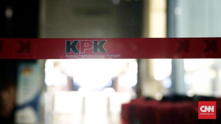 Penyidik KPK Periksa Pejabat Unsoed di Polresta Banyumas