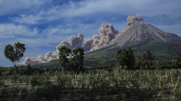 Aktivitas Sinabung Meningkat, Pemkab Karo Keluarkan Imbauan untuk Warga
