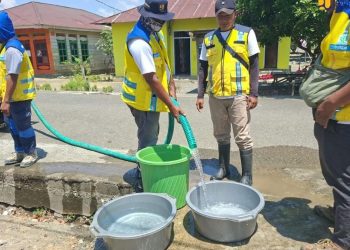 Kementerian PU Distribusikan 8000 Liter Air Bersih untuk Halmahera Timur