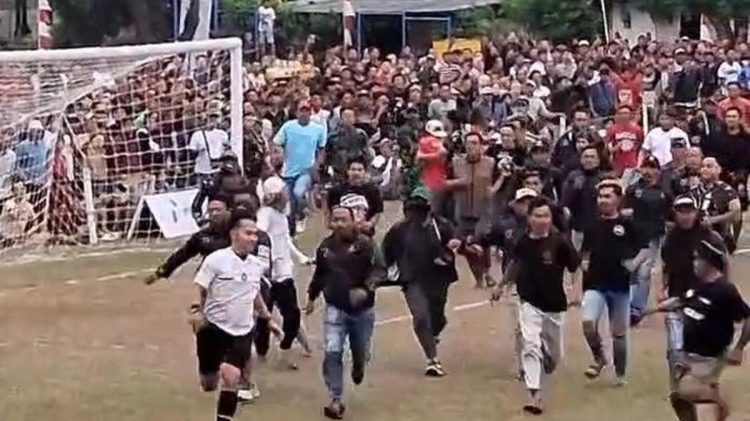 Suporter Serang Wasit Tarkam di Purbalingga Karena Tak Terima Keputusan