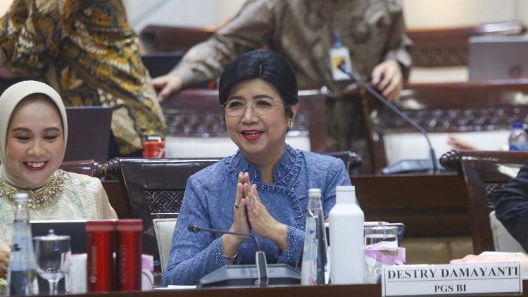 Gubernur BI Perempuan Pertama Ini Tanggapan Destry Damayanti