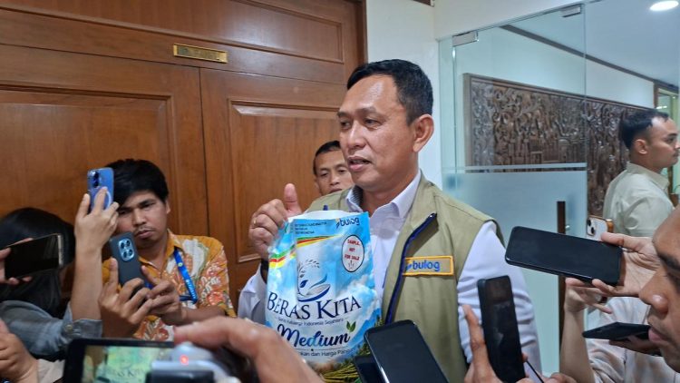 Sebar Beras SPHP ke 100 Koperasi Desa Sebelum 20 Oktober 2026