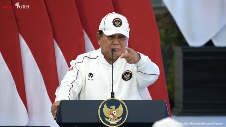 Prabowo Janjikan Penyelidikan Lanjutan terhadap Korporasi Penyebab Karhutla