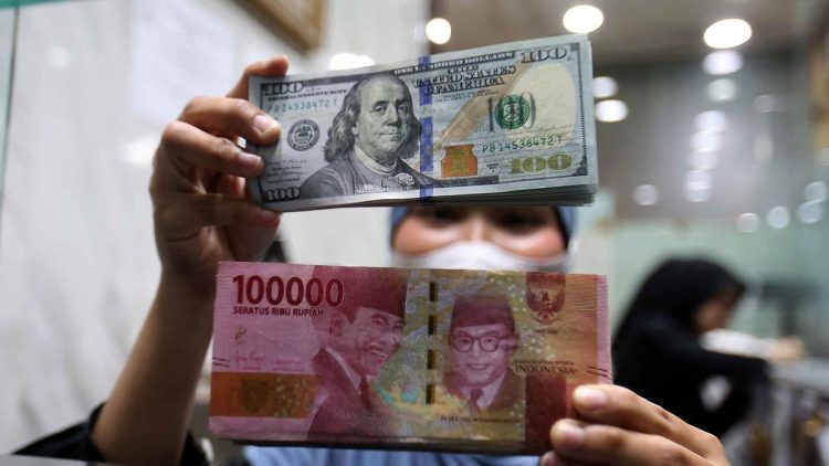 Pelemahan Nilai Rupiah Semakin Dalam