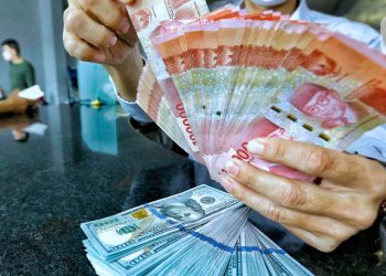 Rupiah Sentuh 18.184 per Dolar AS, Apakah Pemegang Valas Akan Menukar?