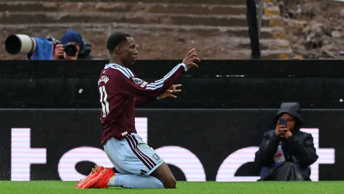 Jackson Bawa Aston Villa Menang 2-1 atas Manchester City