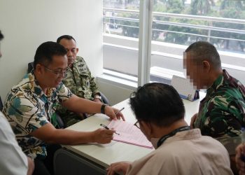 5 Tersangka Korupsi Motor Listrik Diserahkan ke Penuntut Umum