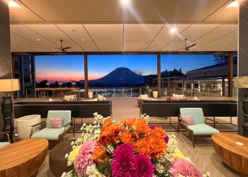 Hotel Metland Marron Adakan Panggung Jazz Perdana di Kaki Gunung Lokon