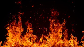 Kebakaran Lahan 7 Hektare di Palembang Hampir Menghancurkan Rumah Warga