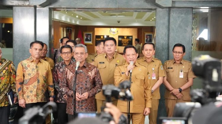 Anggaran Rehab dan Rekon Sumatra Ditegaskan Tersedia oleh Mendagri dan Menkeu