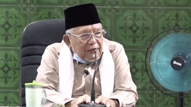 Pengasuh Ponpes Daarul Rahman KH Syukron Ma’mun Wafat