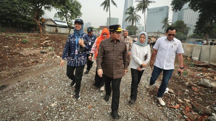 Gubernur DKI Periksa Normalisasi Kali Mampang Menjelang Musim Hujan