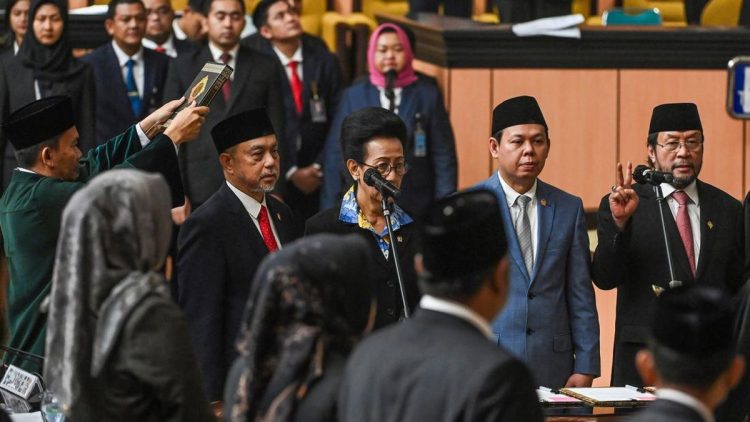 Denny Indrayana dan Tim Temui Pimpinan DPD Terkait Ijazah SMA Gibran