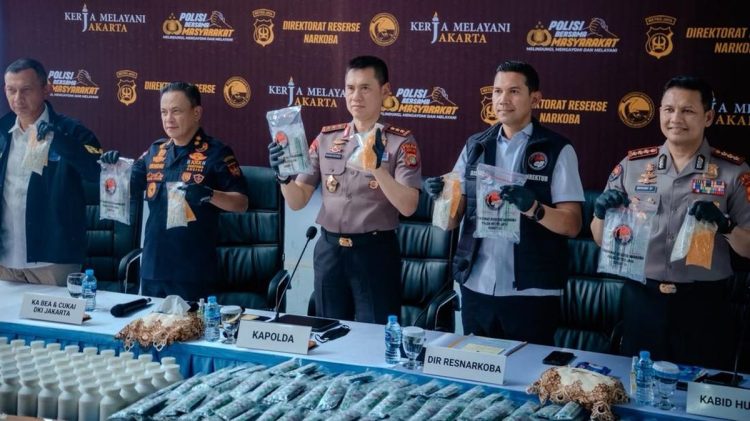 Penggerebekan 2 Pabrik Tramadol di Sukoharjo, 16 Orang Ditangkap